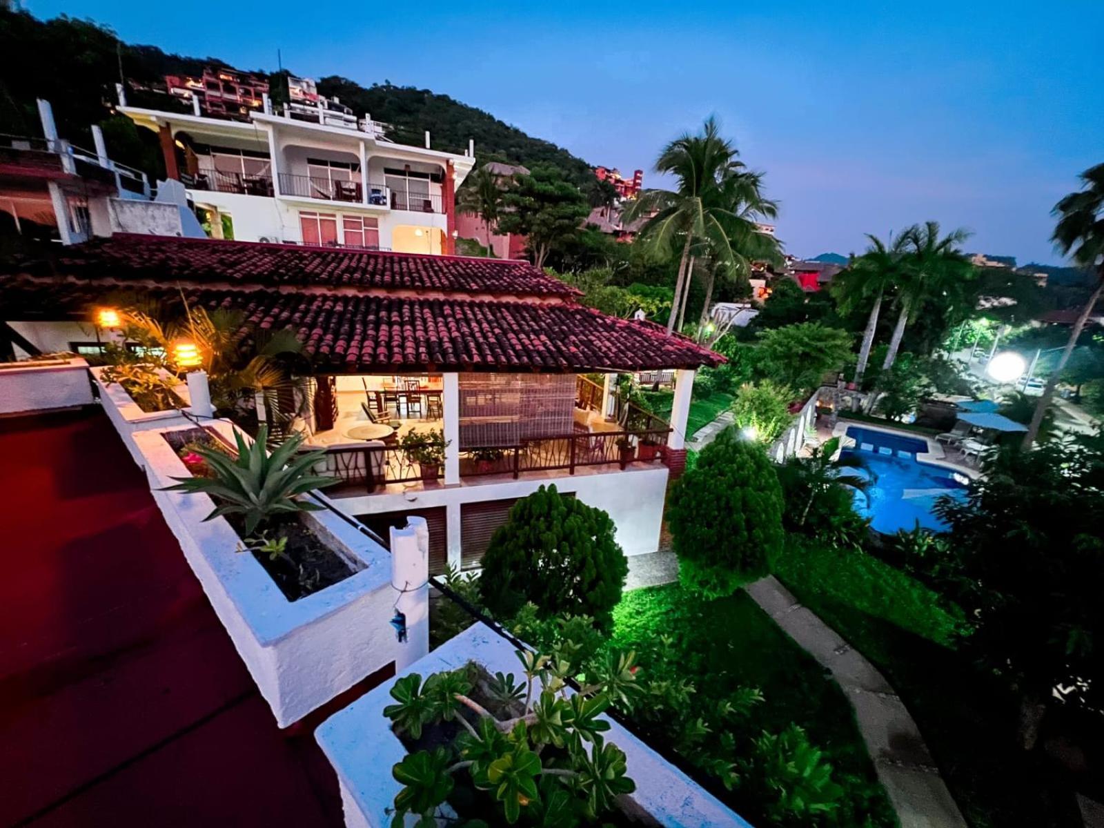 Hotel Villas Ema Zihuatanejo Exterior foto