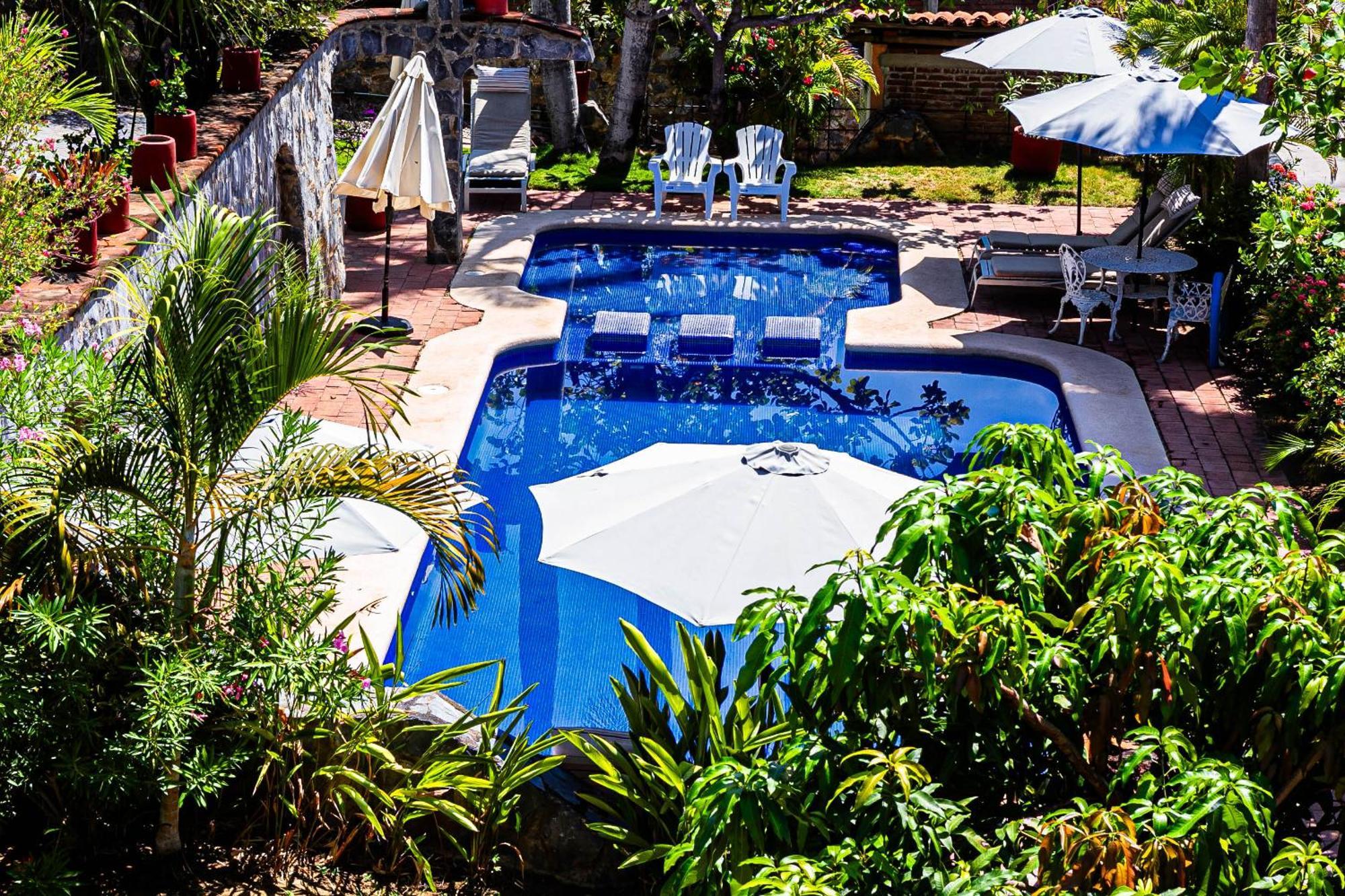 Hotel Villas Ema Zihuatanejo Exterior foto