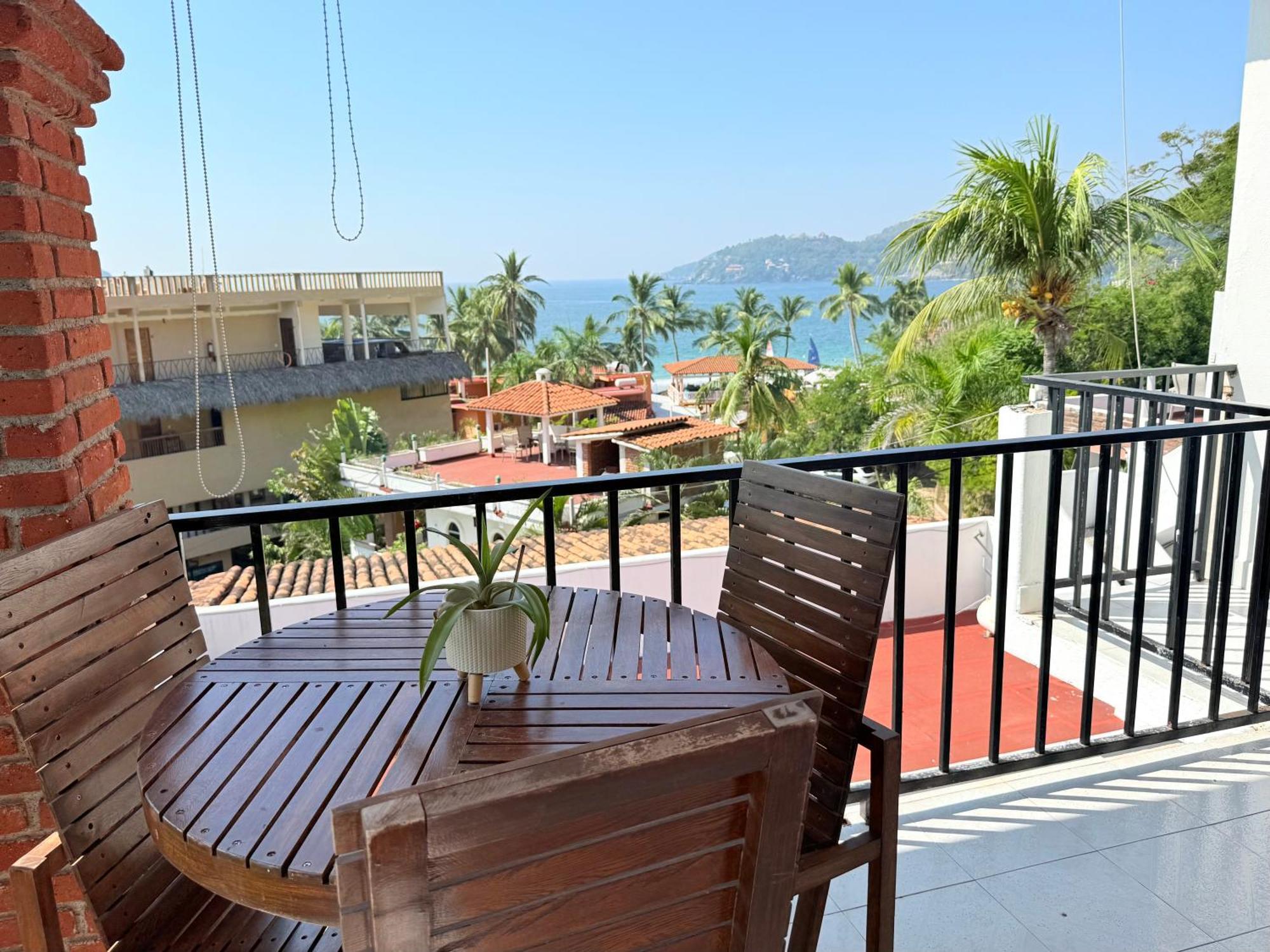 Hotel Villas Ema Zihuatanejo Exterior foto